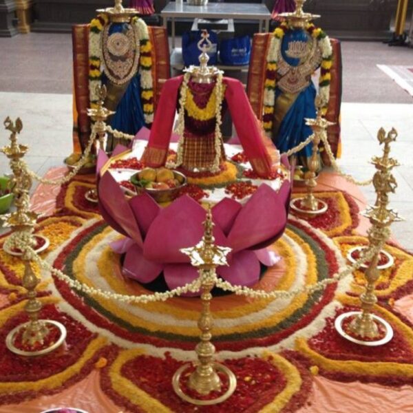 Laksharchana Vilakku Pujai