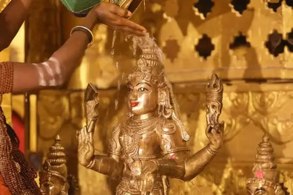 Skanda Shashti Snapana Abhishekam to Subrahmanya and THE SPH Deities